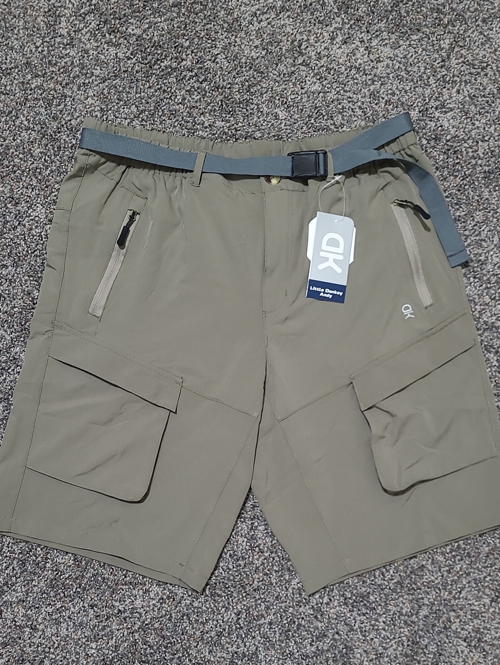 Little Donkey Andy,Olive Green Men's Cargo Shorts with Utility Pockets And Belt.